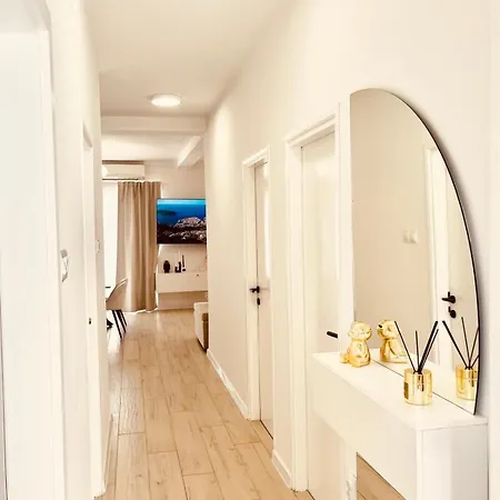 Apartment Ecru *